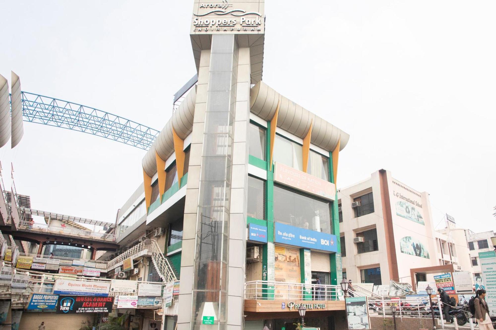 Hotel O Parktel Indirapuram Kültér fotó